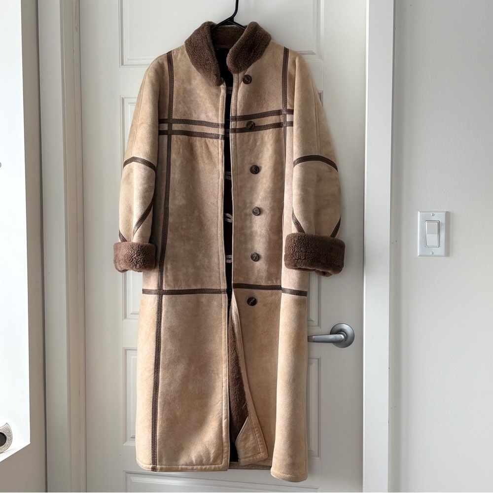 Luxury Taylor Shearling Fur Long Coat |
Women's Size 6 | Ultra-Warm Sheepskin